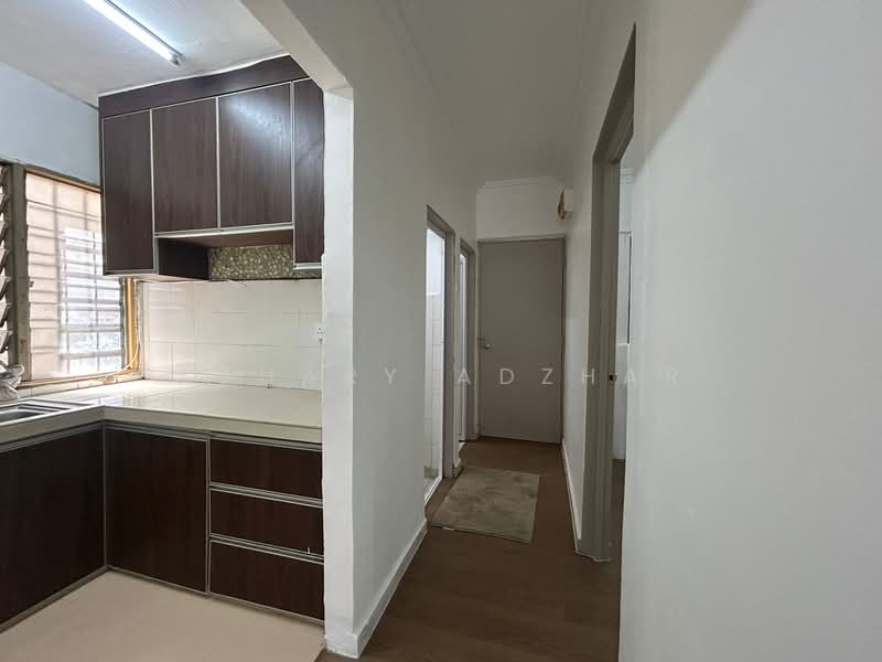 Apartment for Sale at Apartment Idaman - Johary Adzhar - Kitchen - PropertyGuru.com.my