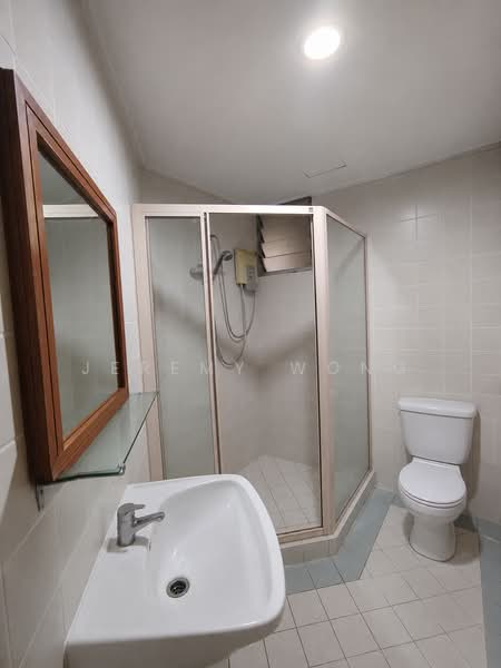 Kondominium untuk Dijual di Riana Green Condominium - Jeremy Wong - Bathroom - PropertyGuru.com.my