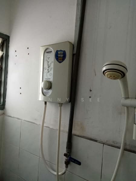 Apartment for Rent at Pangsapuri Kasturi Tiara - Kenny See - Bathroom - PropertyGuru.com.my
