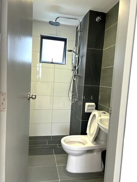 Servis Apartment untuk Disewa di Traders Garden @ Cheras Selatan - Chin Chee Meng - Bathroom - PropertyGuru.com.my