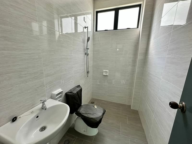 Semi-Detached House for Sale in Melaka City (Melaka) - How Liew - Bathroom - PropertyGuru.com.my