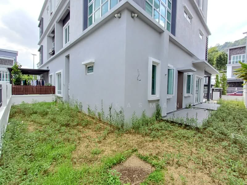 Semi-Detached House for Sale in Taman Tun Dr Ismail (Kuala Lumpur) - Hanif Kasmani - PropertyGuru.com.my