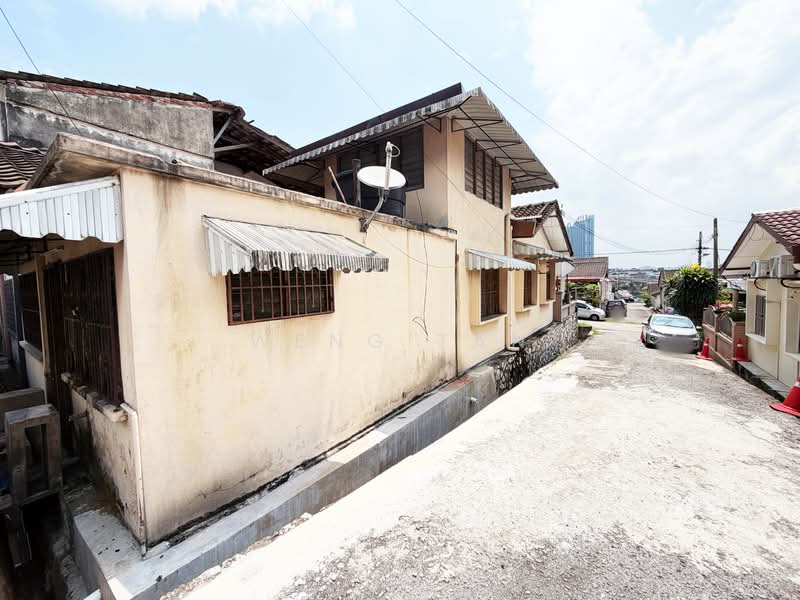 Rumah Teres 1 Tingkat untuk Dijual di Salak South (Kuala Lumpur) - Weng Tan - Exterior - PropertyGuru.com.my