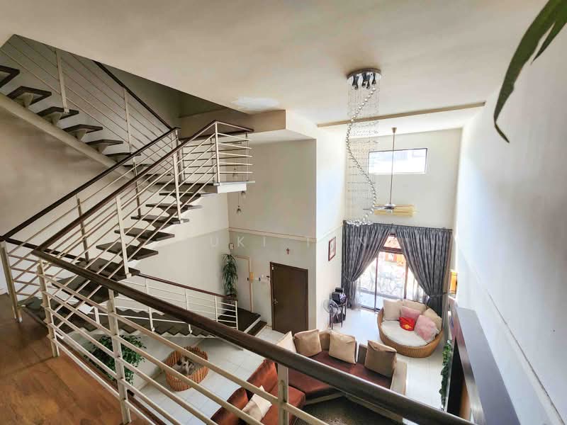 3-storey Terraced House for Sale in Taman Tasik Damai (Sungai Besi) - Suki Tan - Living Room - PropertyGuru.com.my