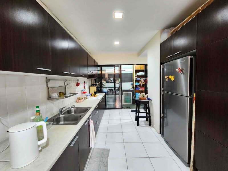 3-storey Terraced House for Sale in Taman Tasik Damai (Sungai Besi) - Suki Tan - Kitchen - PropertyGuru.com.my