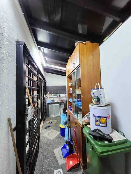 3-storey Terraced House for Sale in Taman Tasik Damai (Sungai Besi) - Suki Tan - Kitchen - PropertyGuru.com.my