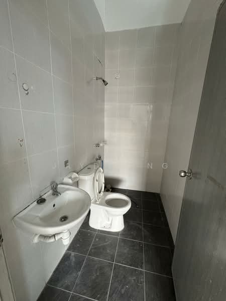 2-storey Terraced House for Sale in Kangkar Pulai (Skudai) - Jayden Ng - Bathroom - PropertyGuru.com.my