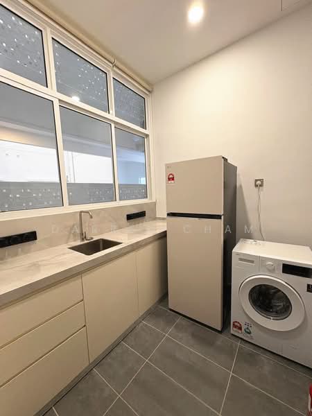Kondominium untuk Disewa di Codrington Residence - Darren Cham - Kitchen - PropertyGuru.com.my
