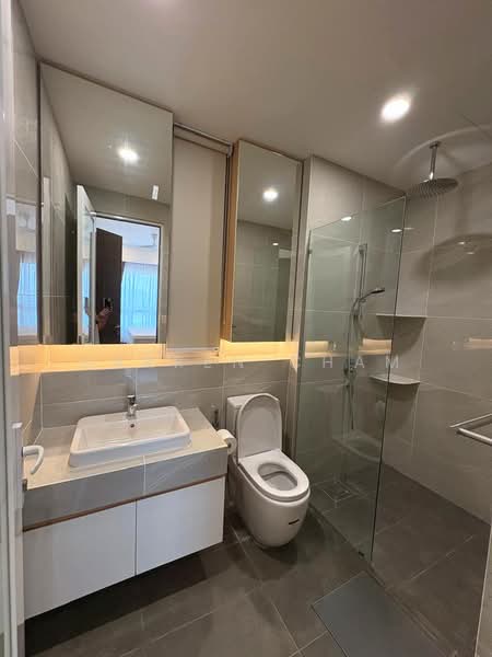 Kondominium untuk Disewa di Codrington Residence - Darren Cham - Bathroom - PropertyGuru.com.my