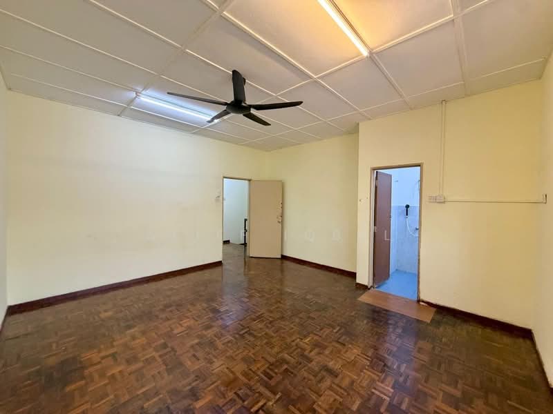 Rumah Teres untuk Dijual di Taman Tun Perak (Rawang) - Aliff Iqbal - PropertyGuru.com.my