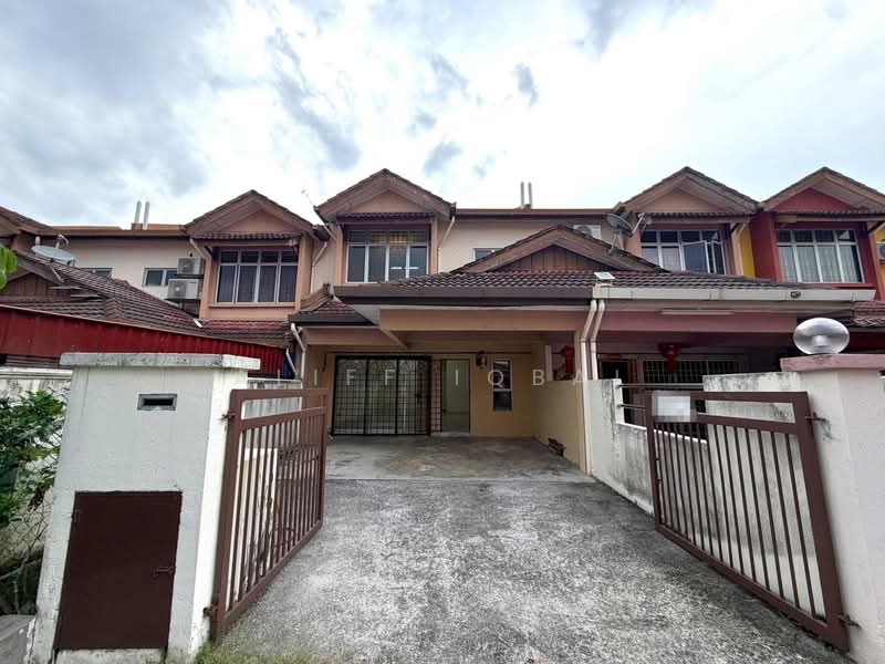 Rumah Teres untuk Dijual di Taman Tun Perak (Rawang) - Aliff Iqbal - PropertyGuru.com.my