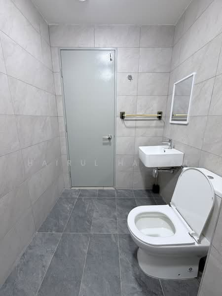 Townhouse for Rent in Denai Alam (Shah Alam) - Hairul Haizat - Bathroom - PropertyGuru.com.my