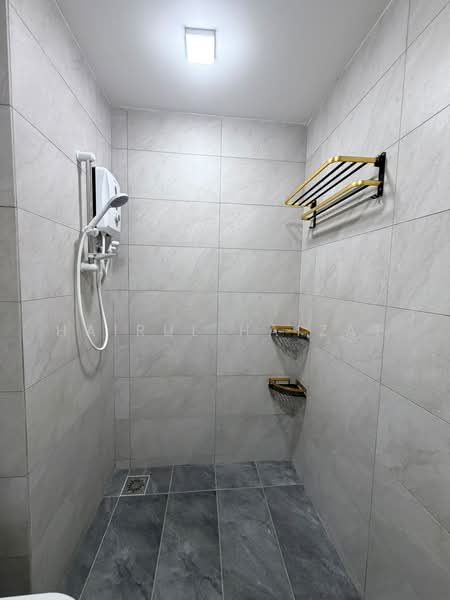 Townhouse for Rent in Denai Alam (Shah Alam) - Hairul Haizat - Bathroom - PropertyGuru.com.my