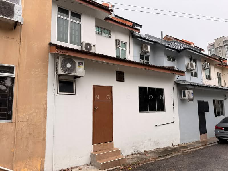 2-storey Terraced House for Sale in Taman Nusa Indah (Iskandar Puteri (Nusajaya)) - Fu Heng Chong - Exterior - PropertyGuru.com.my