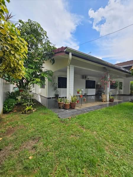 Bungalow for Sale in Taman Melodies (Johor Bahru) - Han Yong Ang - Exterior - PropertyGuru.com.my