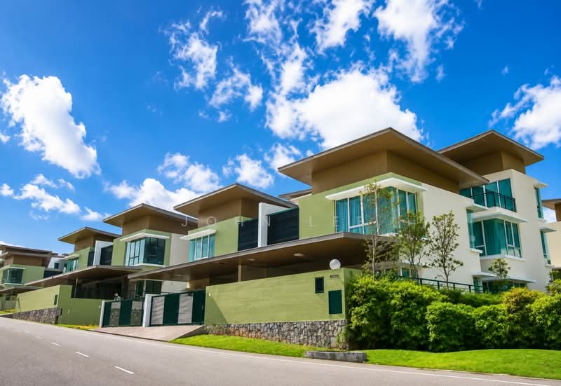 Rumah Berkembar untuk Dijual di Puchong (Selangor) - John Lee - Exterior - PropertyGuru.com.my