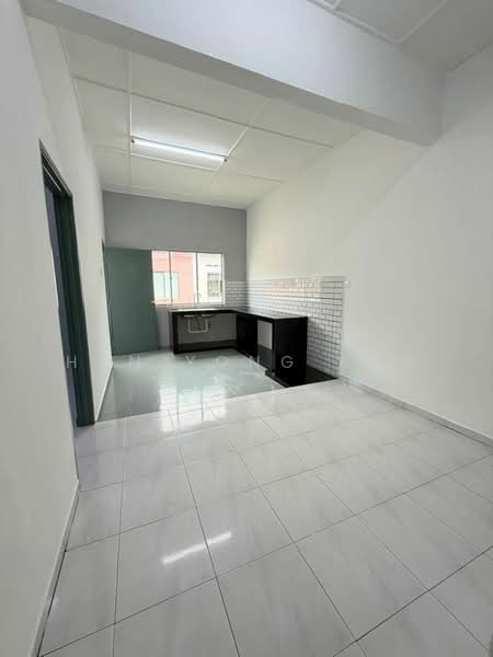 Rumah Teres 1 Tingkat untuk Dijual di Taman Kota Masai (Pasir Gudang) - Han Yong Ang - Kitchen - PropertyGuru.com.my