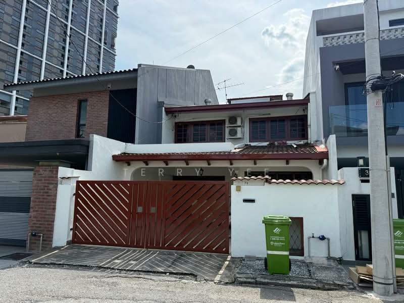Townhouse for Rent in Seputeh (Kuala Lumpur) - Terry Yee - Exterior - PropertyGuru.com.my