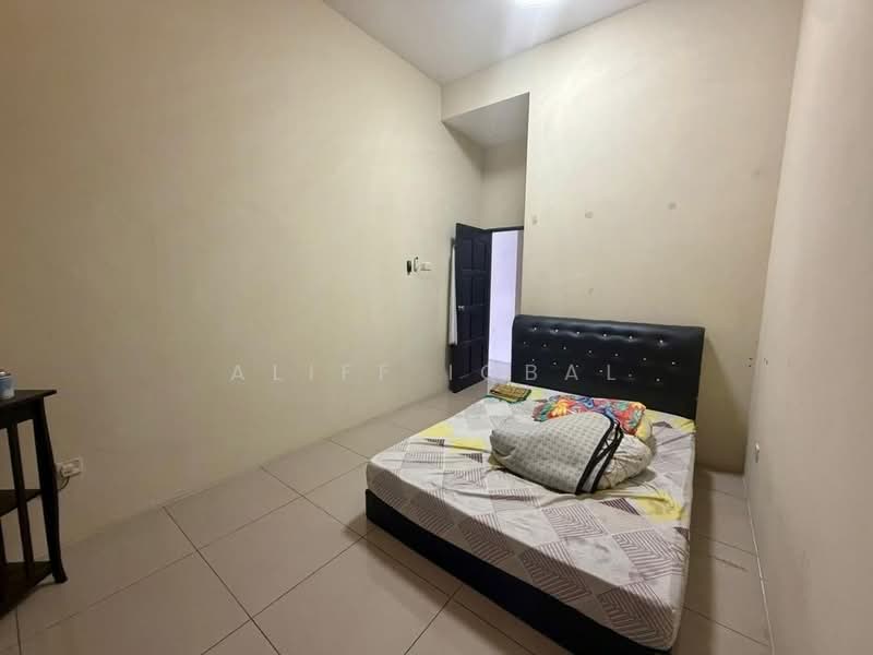 1-storey Terraced House for Sale in Banting (Selangor) - Aliff Iqbal - PropertyGuru.com.my