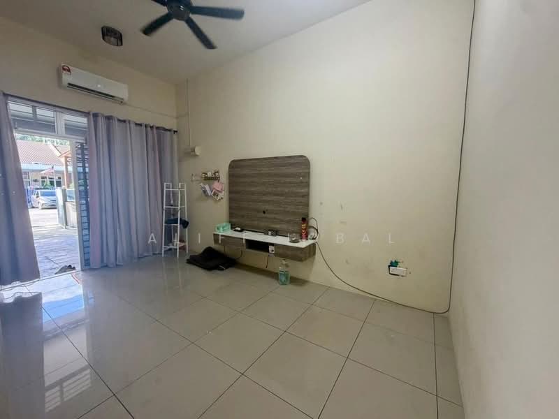 1-storey Terraced House for Sale in Banting (Selangor) - Aliff Iqbal - PropertyGuru.com.my