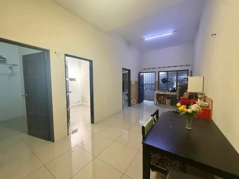 1-storey Terraced House for Sale in Banting (Selangor) - Aliff Iqbal - PropertyGuru.com.my