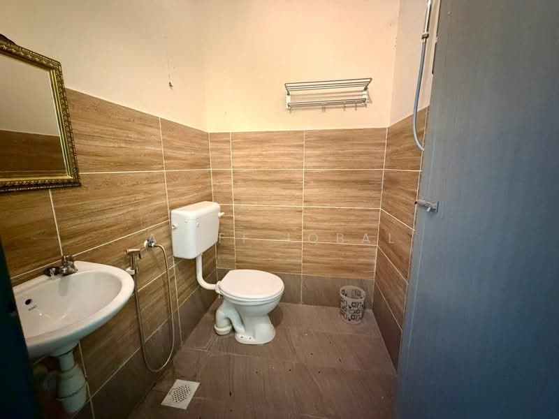 1-storey Terraced House for Sale in Banting (Selangor) - Aliff Iqbal - PropertyGuru.com.my
