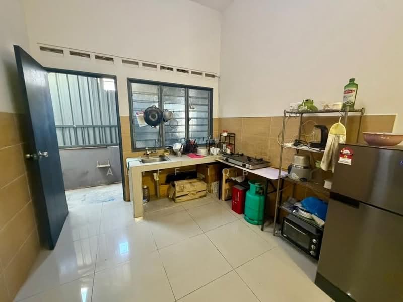 1-storey Terraced House for Sale in Banting (Selangor) - Aliff Iqbal - PropertyGuru.com.my