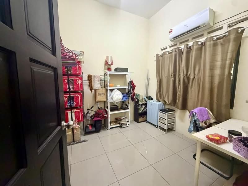 1-storey Terraced House for Sale in Banting (Selangor) - Aliff Iqbal - PropertyGuru.com.my