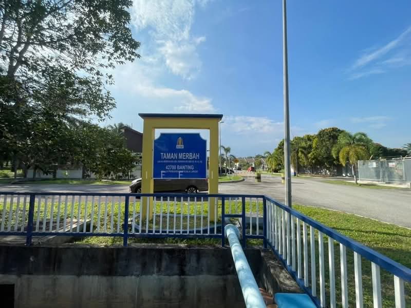 1-storey Terraced House for Sale in Banting (Selangor) - Aliff Iqbal - PropertyGuru.com.my