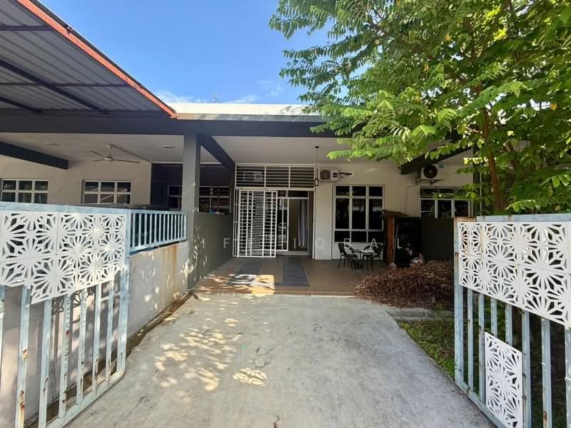 1-storey Terraced House for Sale in Banting (Selangor) - Aliff Iqbal - PropertyGuru.com.my
