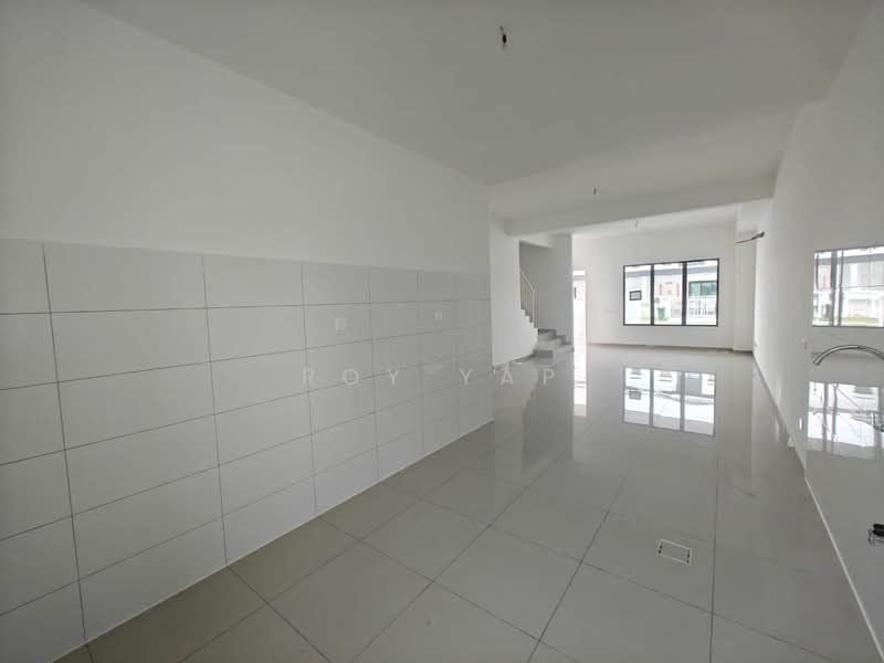 Rumah Teres untuk Dijual di Kota Masai (Pasir Gudang) - Roy Yap - Living Room - PropertyGuru.com.my