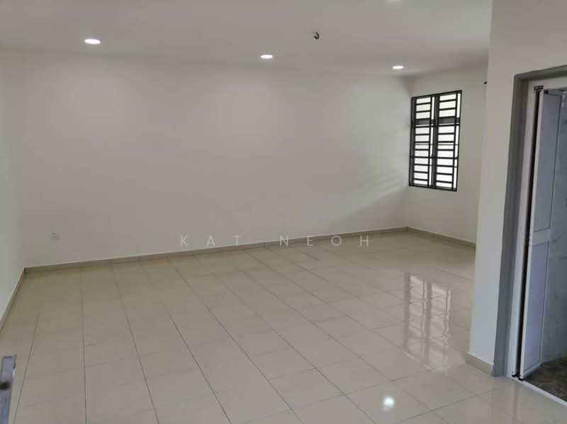 2-storey Terraced House for Sale in Petaling Jaya (Selangor) - KAT NEOH - Living Room - PropertyGuru.com.my