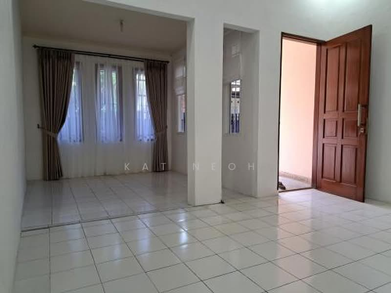 2-storey Terraced House for Sale in Petaling Jaya (Selangor) - KAT NEOH - Living Room - PropertyGuru.com.my