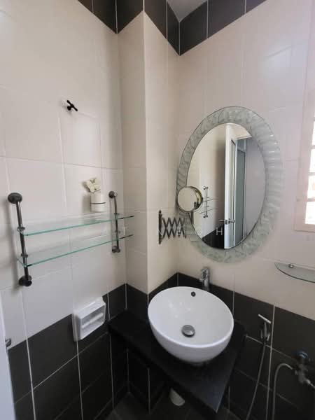 2-storey Terraced House for Sale in Petaling Jaya (Selangor) - KAT NEOH - Bathroom - PropertyGuru.com.my