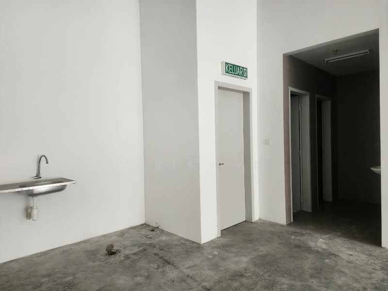 Shop for Rent in Telok Panglima Garang (Selangor) - Chris Tye - Interior - PropertyGuru.com.my