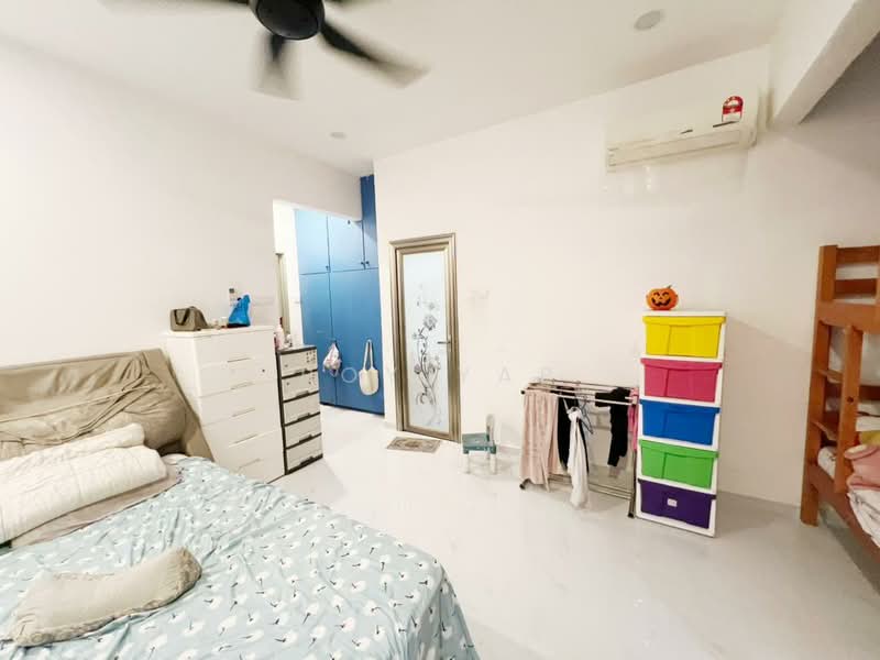 Rumah Teres 2 Tingkat untuk Dijual di Bandar Baru Permas Jaya (Permas Jaya) - Roy Yap - Bedroom - PropertyGuru.com.my