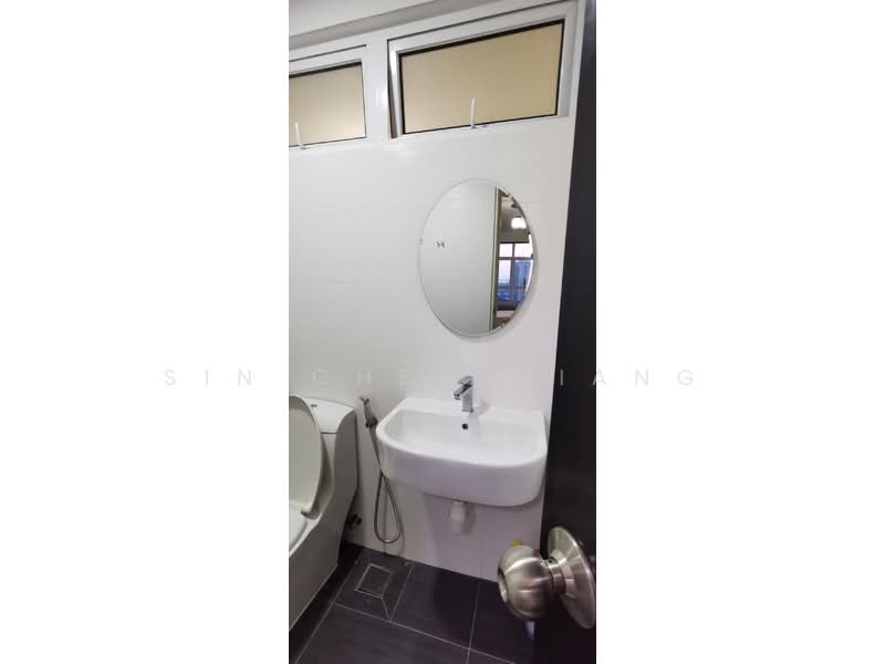 Servis Apartment untuk Disewa di Twin Galaxy (Dwi Galaksi) - Sin Chew Siang - Bathroom - PropertyGuru.com.my