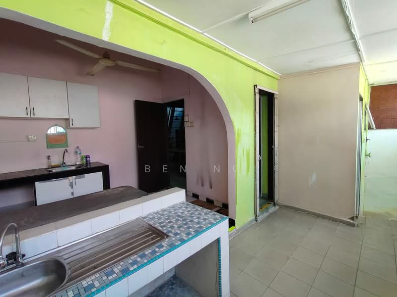 1-storey Terraced House for Sale in SS2 (Petaling Jaya) - Ben Ng - Kitchen - PropertyGuru.com.my