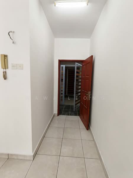 Condominium for Rent at Perdana View - Wawa Leong - Corridor - PropertyGuru.com.my