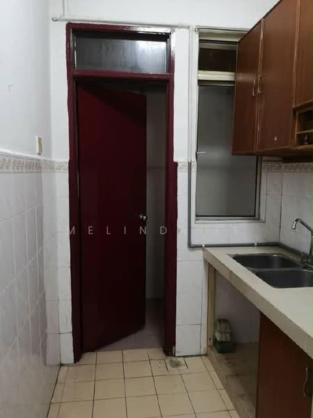 Flat for Sale at Taman Tan Sri Yaacob - Melinda Ee - Kitchen - PropertyGuru.com.my