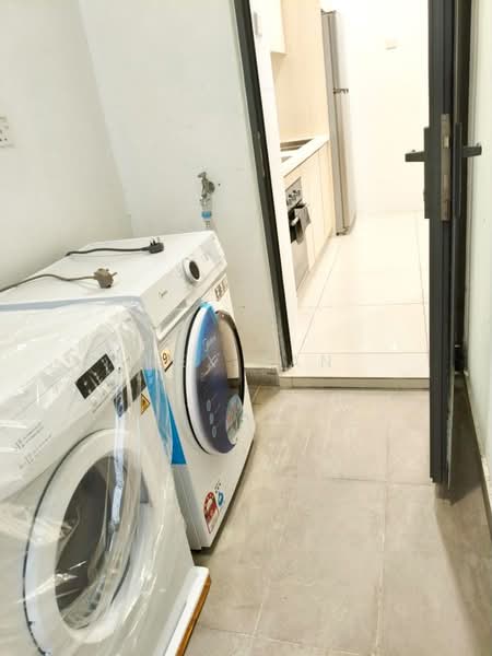 Condominium for Rent at Vivo Residential Suites - Rex Tan - Kitchen - PropertyGuru.com.my