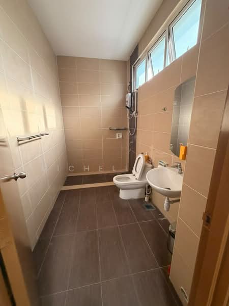 Rumah Berkembar untuk Disewa di Austin Heights (Tebrau) - Michelle He - Bathroom - PropertyGuru.com.my