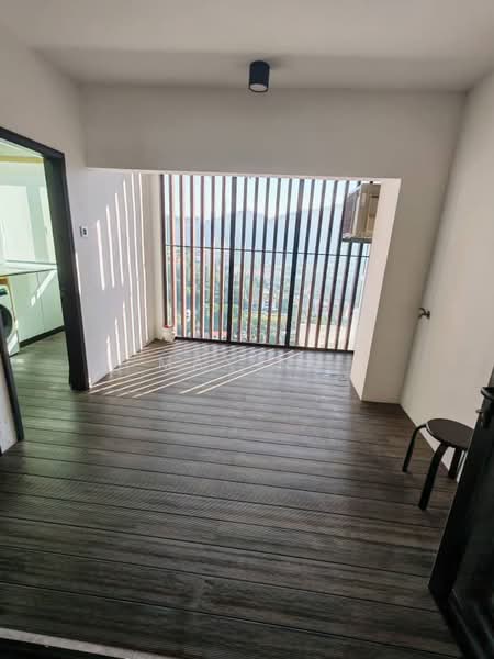Kondominium untuk Dijual di One Tanjong Condominium - Max Ng - Balcony - PropertyGuru.com.my
