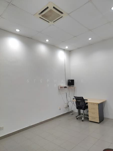Shop for Rent in Bandar Bukit Tinggi 2 (Klang) - Stephanie Yap - Interior - PropertyGuru.com.my