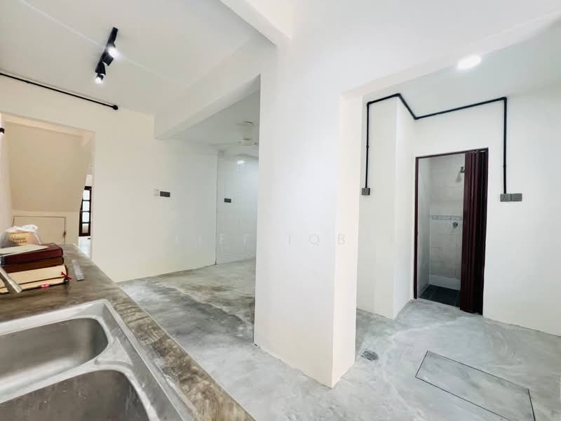 Rumah Teres untuk Dijual di TAMAN PUCHONG UTAMA (Puchong) - Aliff Iqbal - PropertyGuru.com.my