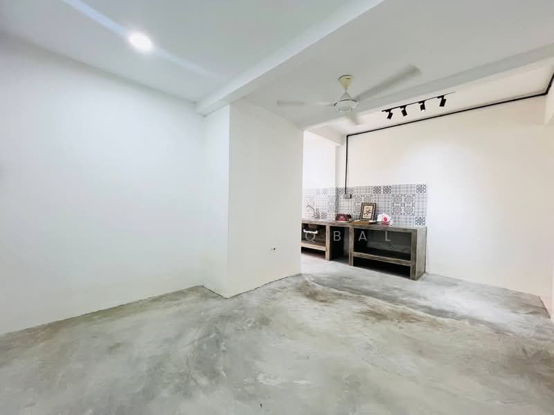 Rumah Teres untuk Dijual di TAMAN PUCHONG UTAMA (Puchong) - Aliff Iqbal - PropertyGuru.com.my