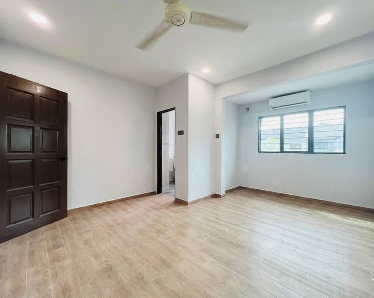 Rumah Teres untuk Dijual di TAMAN PUCHONG UTAMA (Puchong) - Aliff Iqbal - PropertyGuru.com.my
