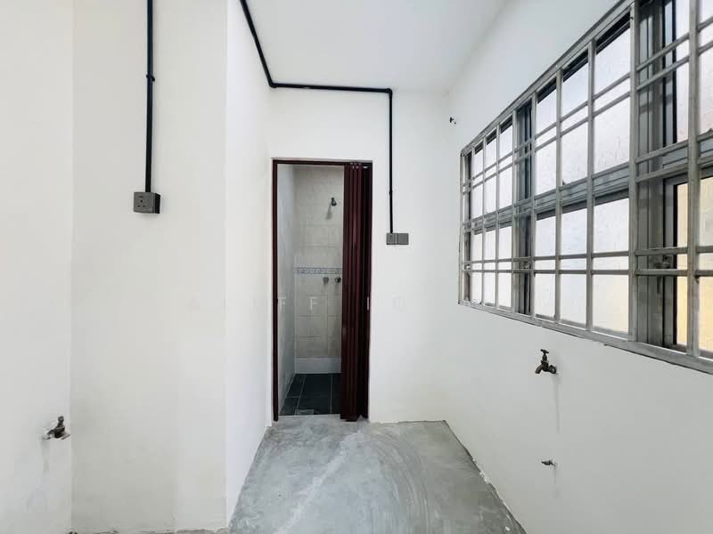 Rumah Teres untuk Dijual di TAMAN PUCHONG UTAMA (Puchong) - Aliff Iqbal - PropertyGuru.com.my