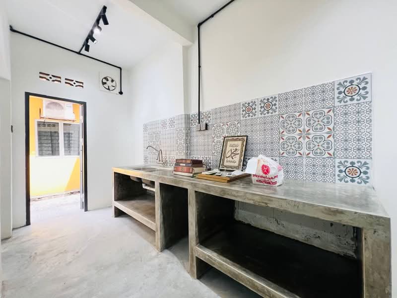 Rumah Teres untuk Dijual di TAMAN PUCHONG UTAMA (Puchong) - Aliff Iqbal - PropertyGuru.com.my