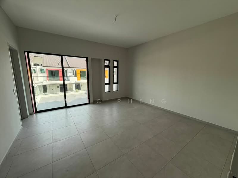 2-storey Terraced House for Sale in Taman Satu Krubong (Krubong) - Vinc Pheng - Living Room - PropertyGuru.com.my